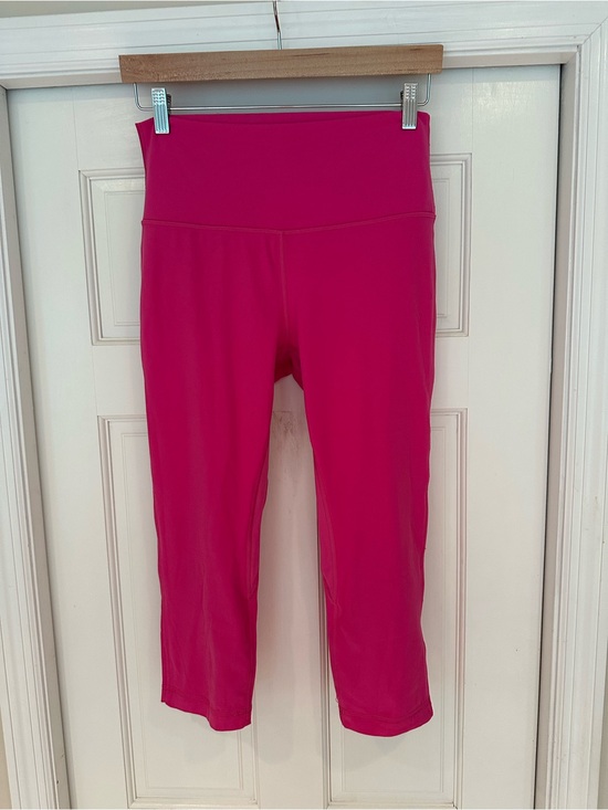 lululemon athletica Pants - lululemon athletica Pink Cropped Leggings